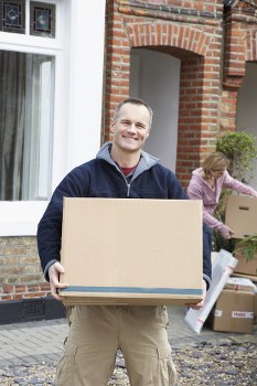 Moving van service in Southwark near residential flats