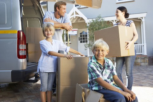 Southwark removal van service for residential and business moves