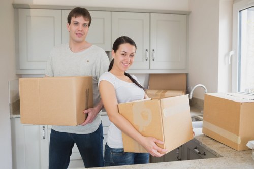 Local movers planning access and parking for a Southwark property